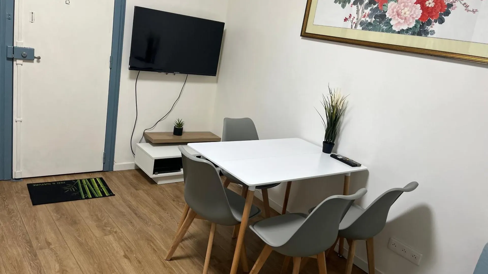 Apartment Appartement Corentin Cariou Paris